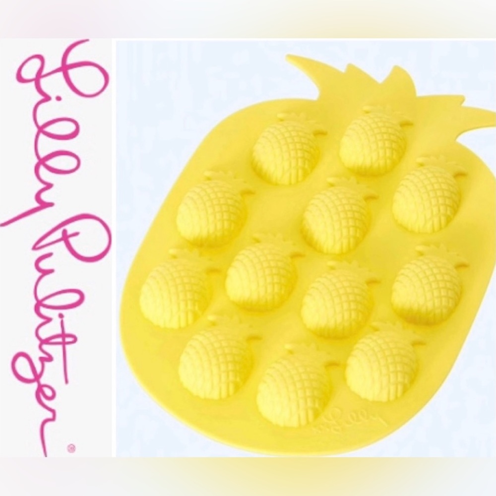 Lilly Pulitzer Silicone Pineapple Shaped Ice Cube Mold, Yellow.